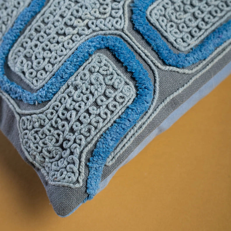 Blå retropute med broderi